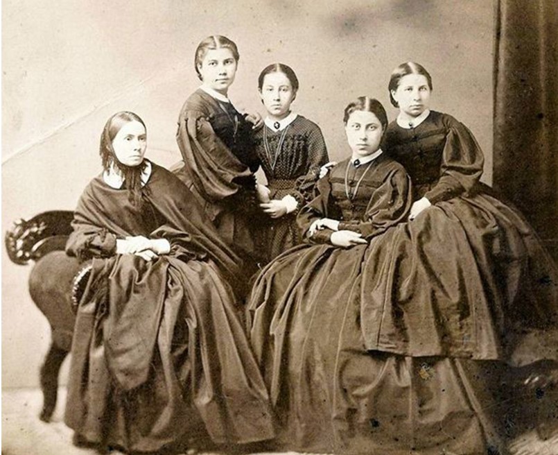 Emilia ze Szwarców Heurichowa z córkami