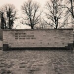 Ściana upamiętniająca ofiary nazizmu/foto Wikipedia Ściana upamiętniająca ofiary nazizmu/foto Wikipedia